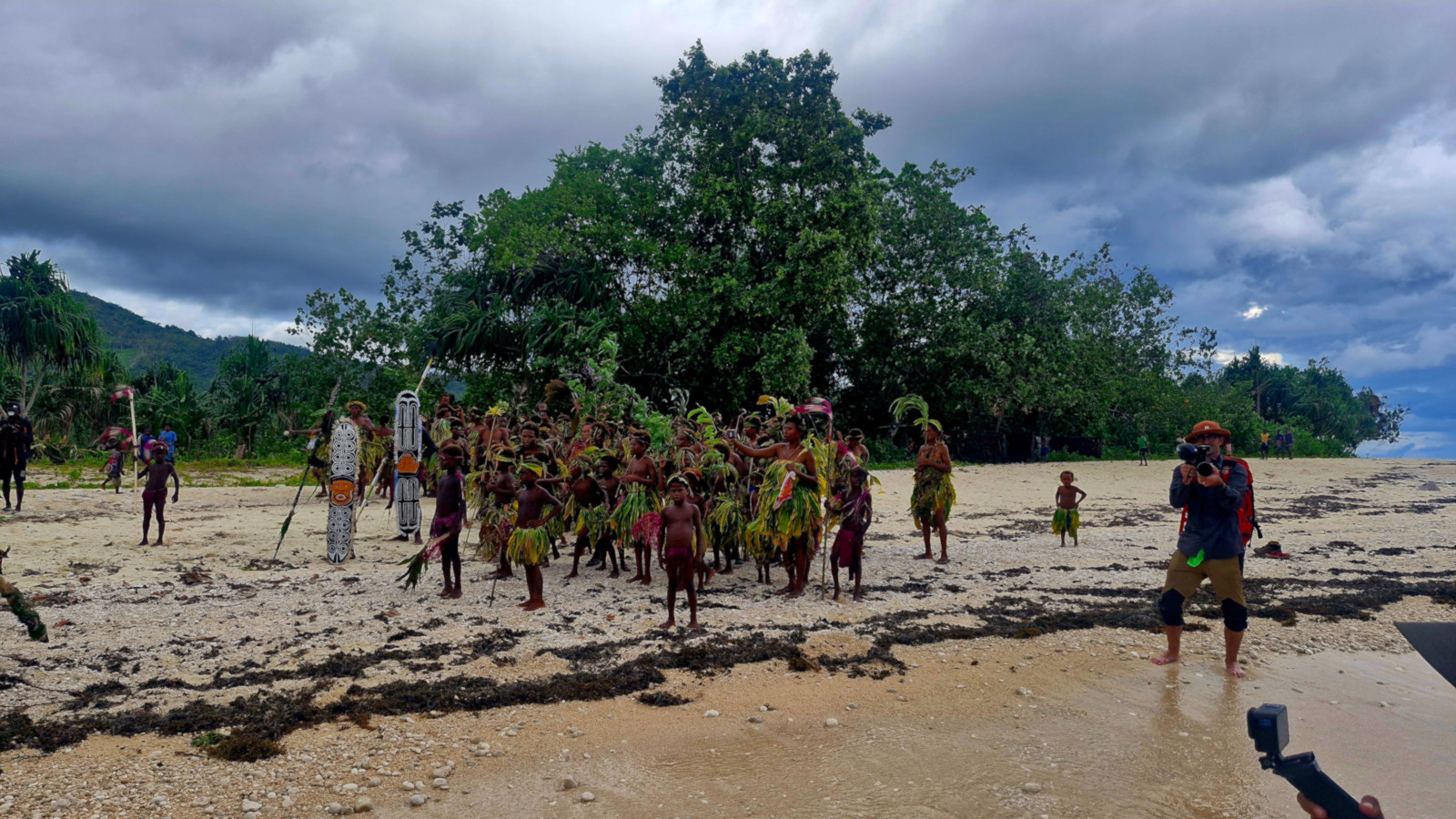 La cérémonie d'accueil est assurée par le groupe culturel Tagtagapuna.