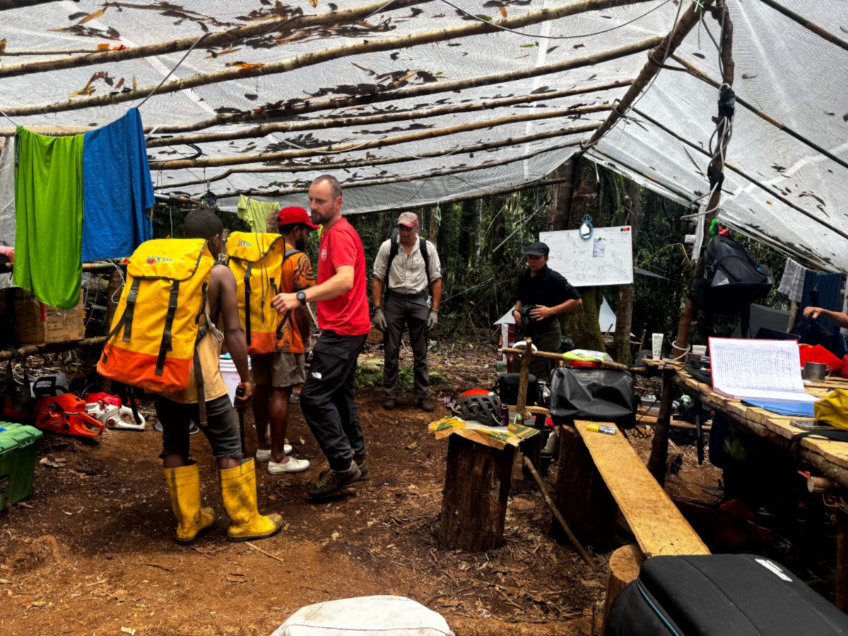 Nolan et Justine prêts a partir du camp 2